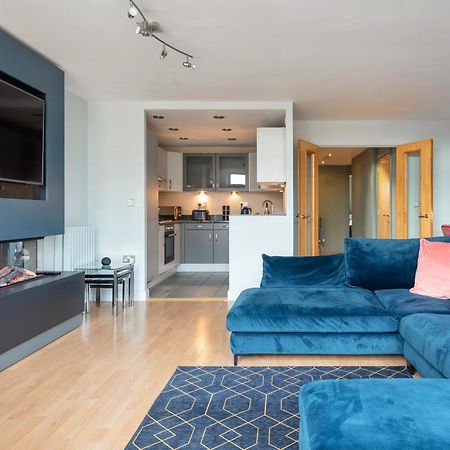 Excel, O2, Canary Wharf, London City Airport - Free Parking 외부 사진